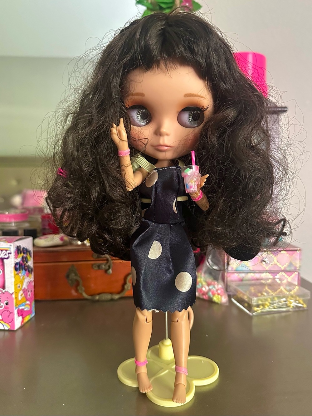 TBL Articulated Blythe doll for customization. With stand, hand set, & outfit